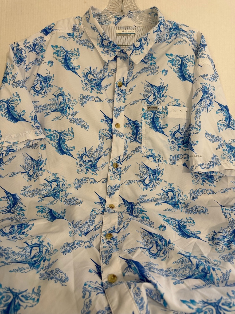 Columbia PFG Men’s Marlin Design Button Down Shirt